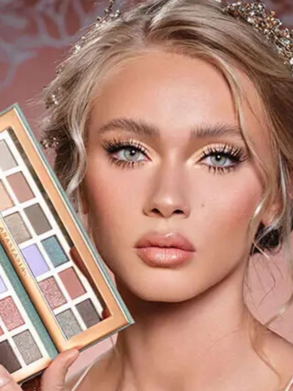 Anastasia Beverly Hills Noveau Eyeshadow Palette 🎨 - Picture 5 of 9